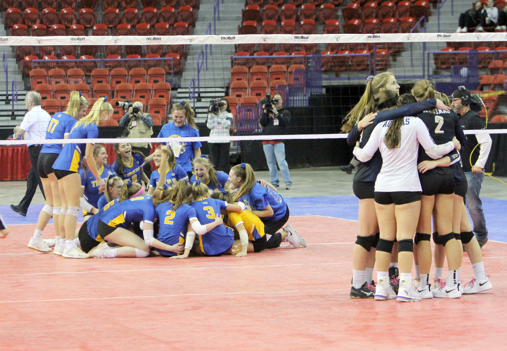 Nov. 9: La Crosse Aquinas vs. Howards Grove